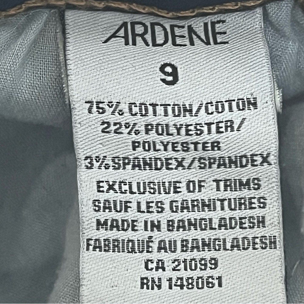 Ardene Woman’s Dark Blue Skinny High Rise Jeans - Picture 7 of 8